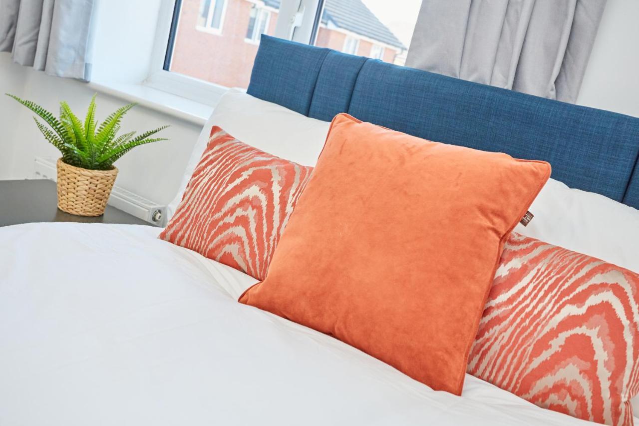 Holiday home Cosy,modern And Relaxing 3 Bedroom House With Parking Manchester