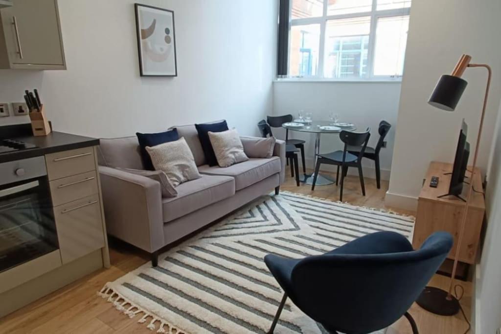 Stunning Mill Near To City Centre And Etihad Stadium! *