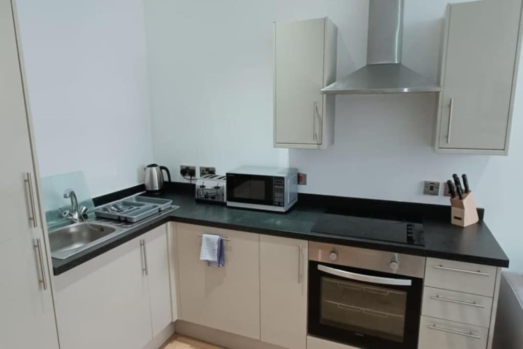 Apartment Stunning Mill Near To City Centre And Etihad Stadium! *