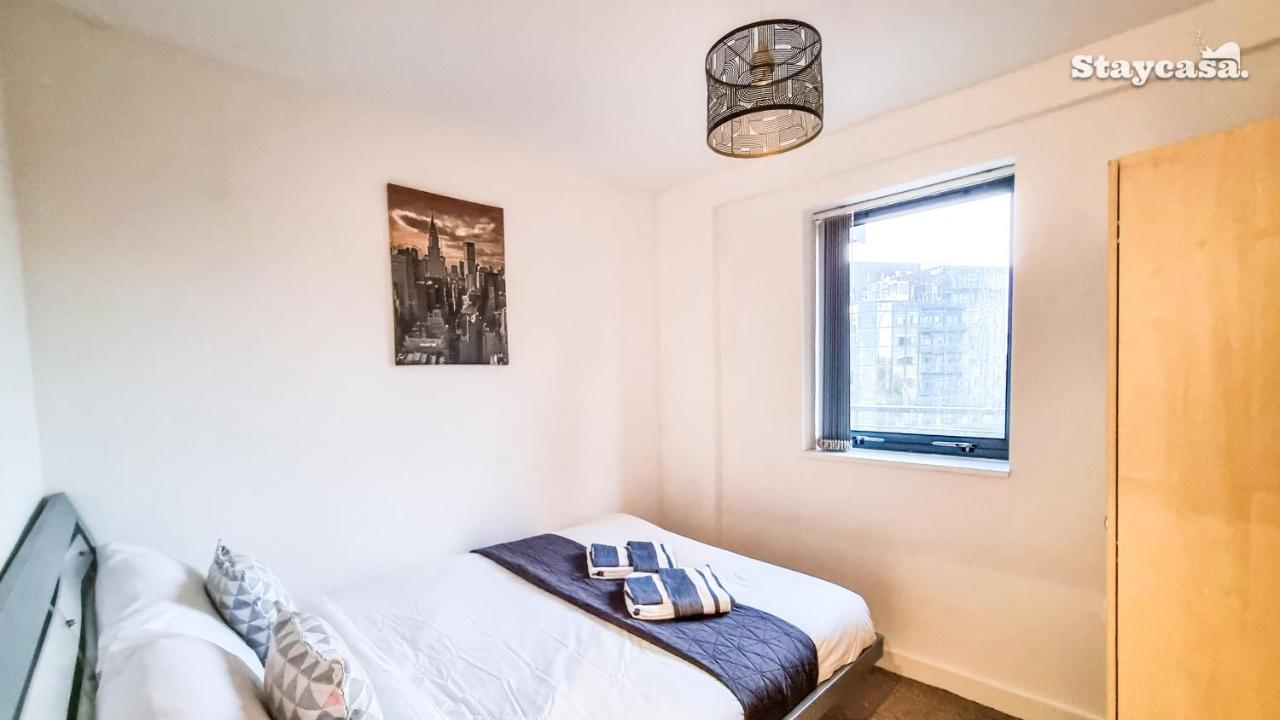 Bright Apt With Balcony & Secure Parking