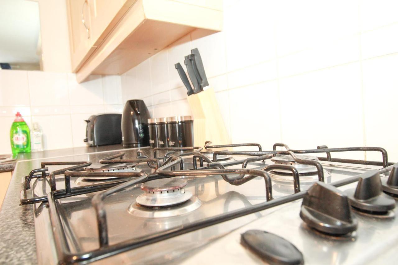 Starview Apartment-manchester Airport Holiday home Manchester