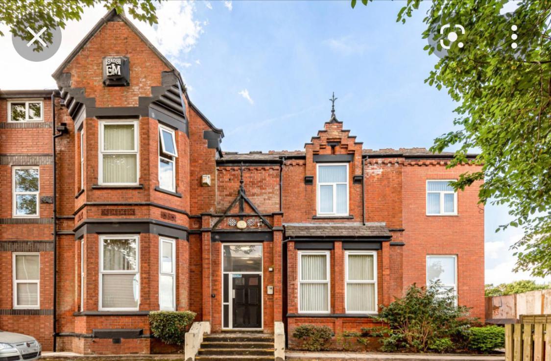 Apartment Lovely 2 Bedroom Flat Near And Train Station Manchester
