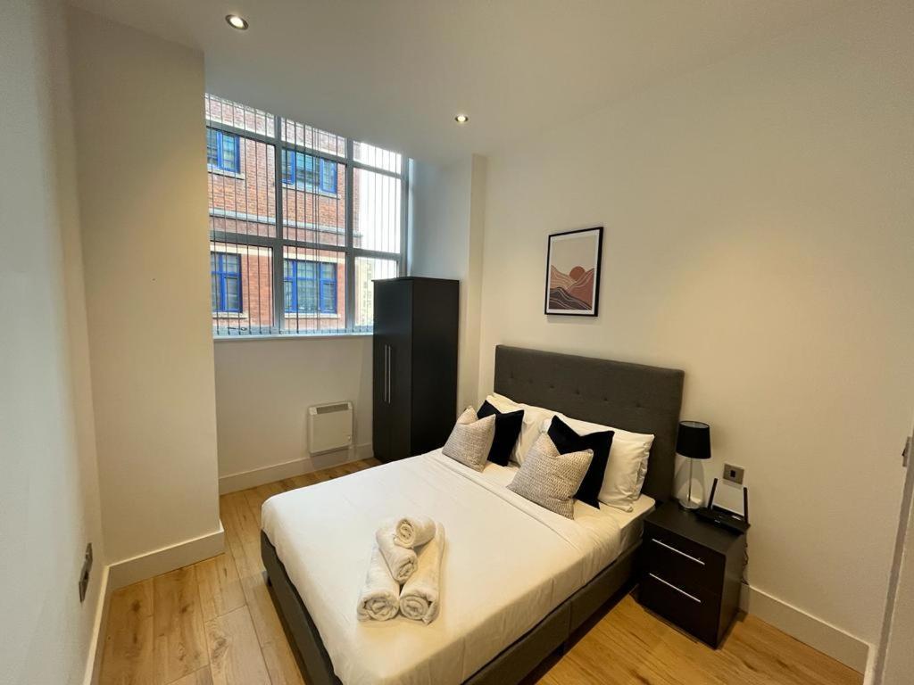 Apartment Stunning Mill Near To City Centre And Etihad Stadium! *