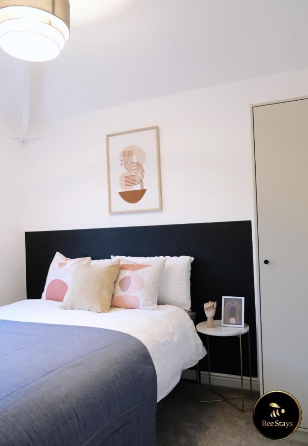 Holiday home Bee - Caldecott House Manchester