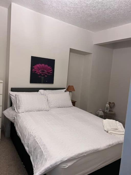 Holiday home Beautiful 3 Bedroom House, Close To Mu Stadium. Manchester