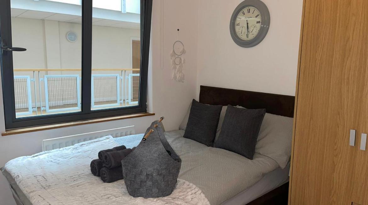 Lovely Double In The Heart Of Homestay Manchester
