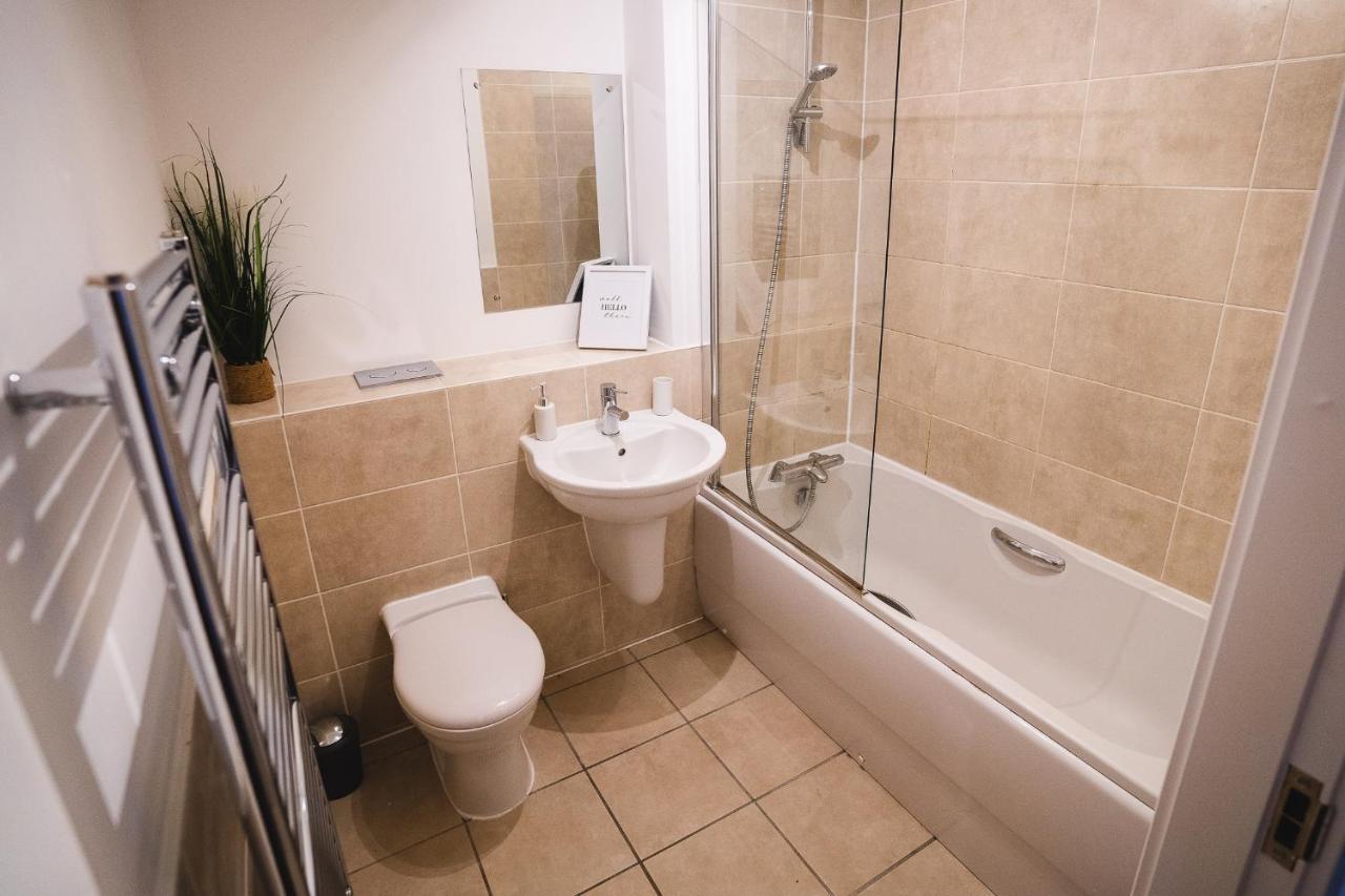 Centre 2-bed - New - Free Wi-fi - * Manchester