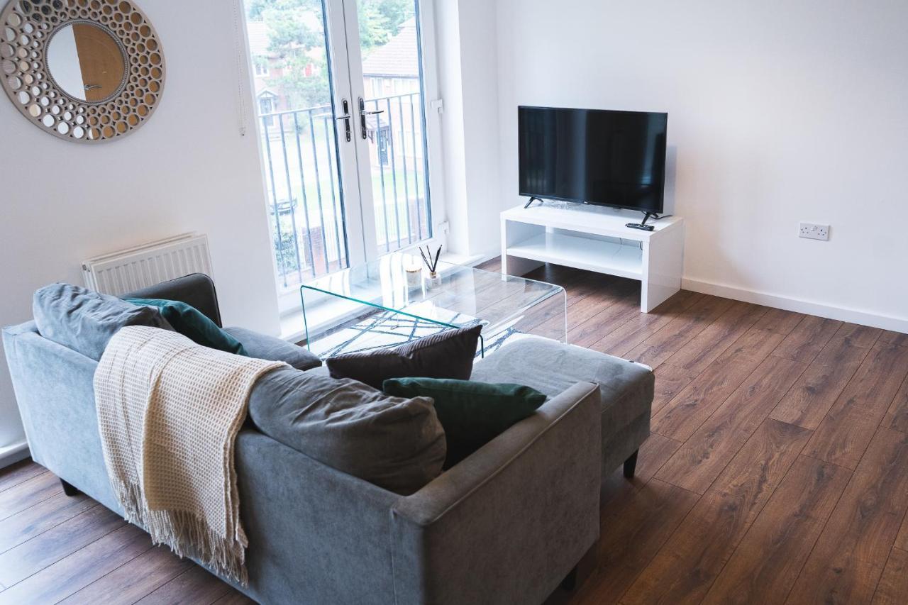 Centre 2-bed - New - Free Wi-fi - Apartment