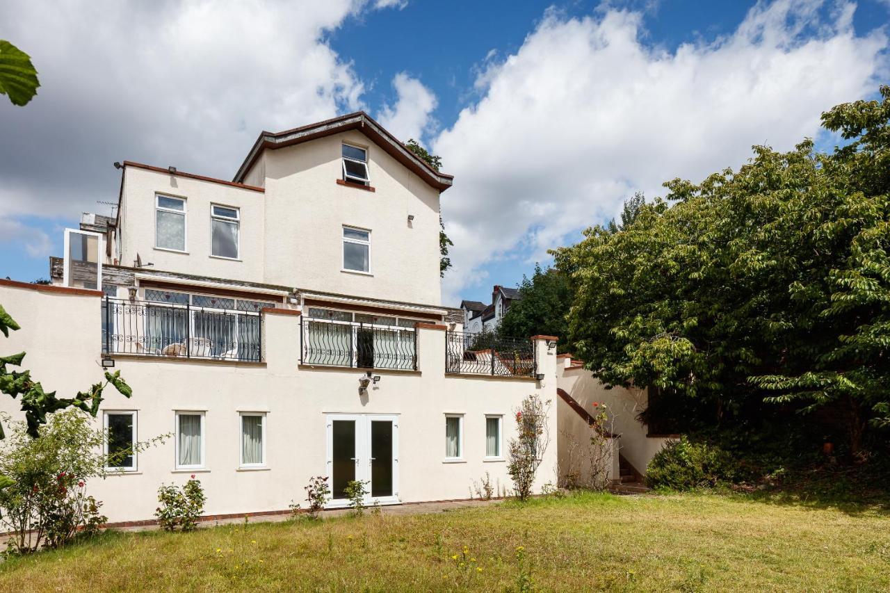 Villa Beautiful 'mayfield' With Private Pool! *