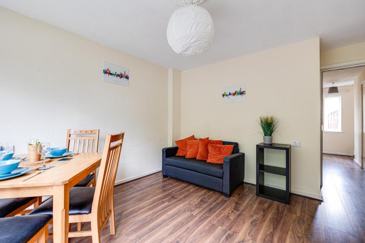Convenient 1bed Apt Close To Transport Links Apartment Manchester