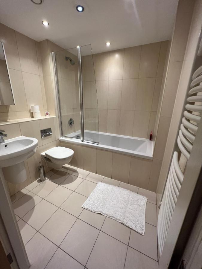Bigkings Cosy 2 Bedroom With Free Parking In Manchester