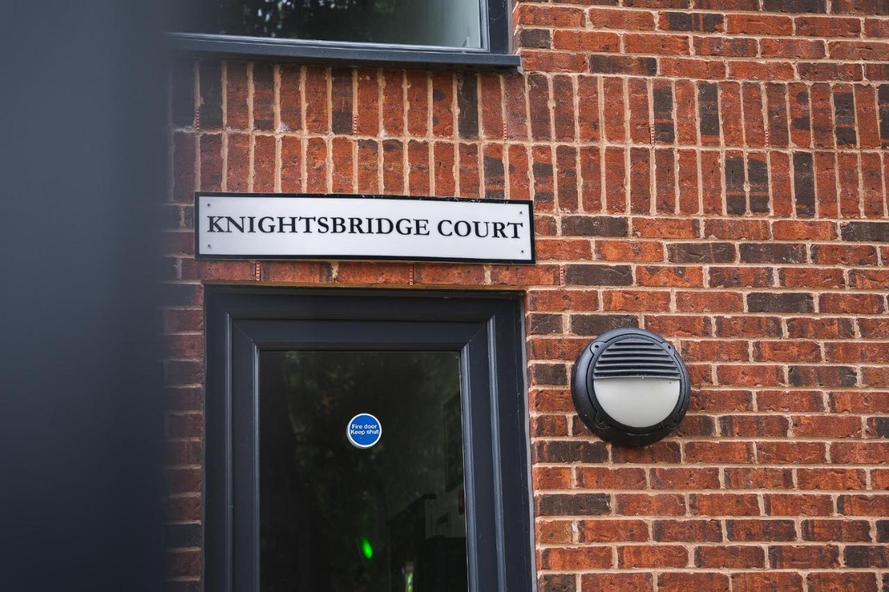 Centre 2-bed - New - Free Wi-fi - Apartment *