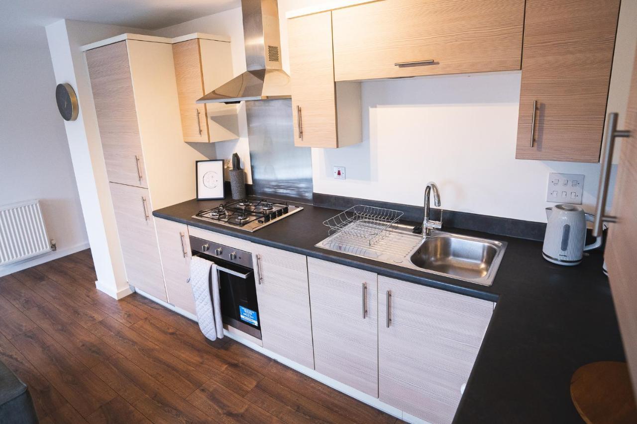 Centre 2-bed - New - Free Wi-fi - *