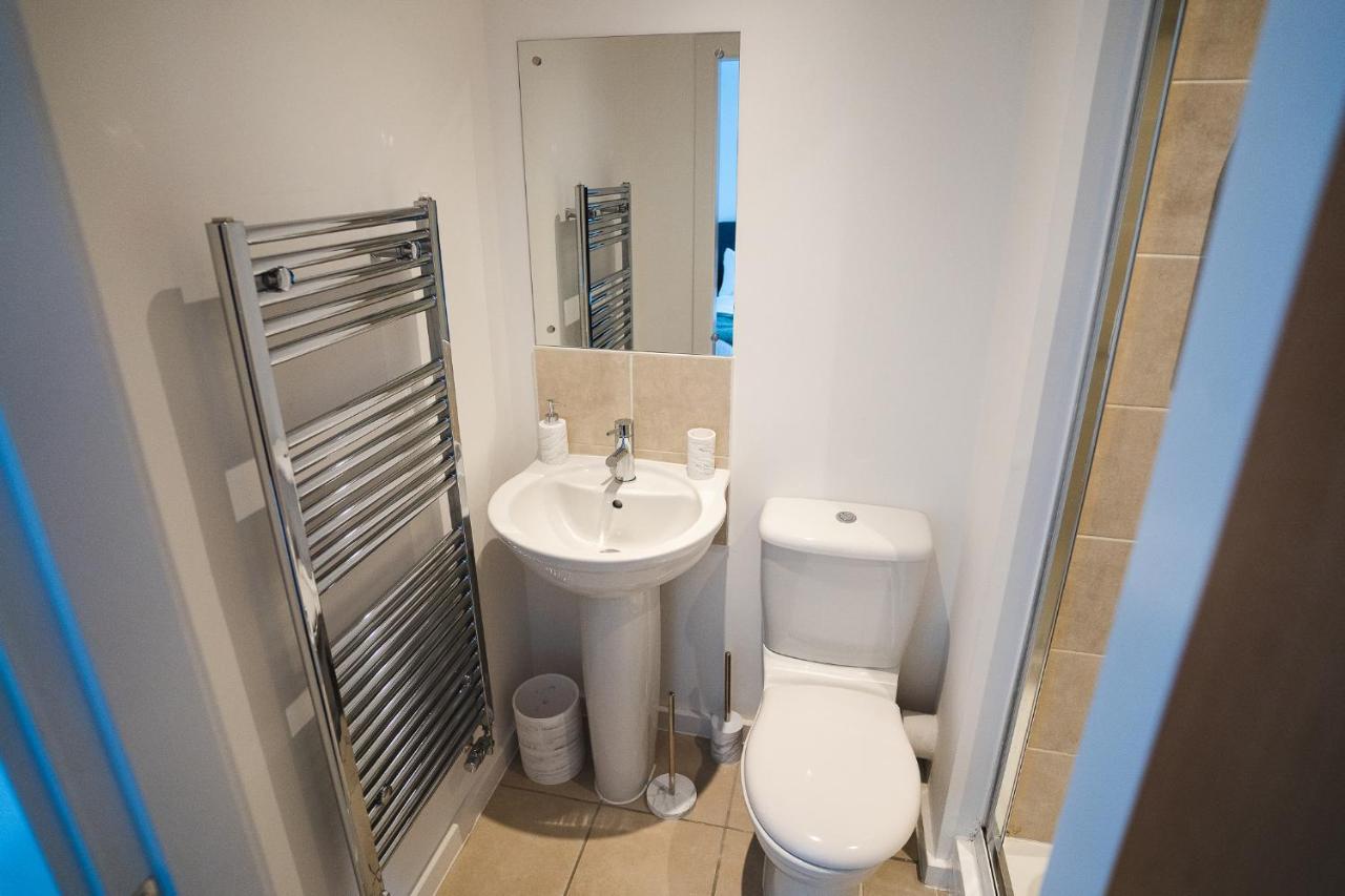 Centre 2-bed - New - Free Wi-fi -