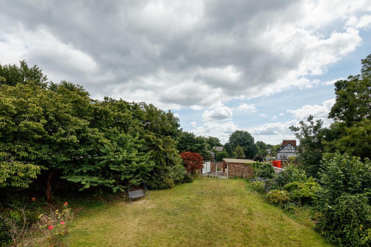 Beautiful 'mayfield' With Private Pool! * Manchester