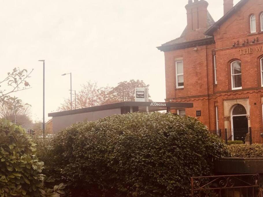 Apartment 3 Bath Contemporary Victorian Near Attractions Manchester