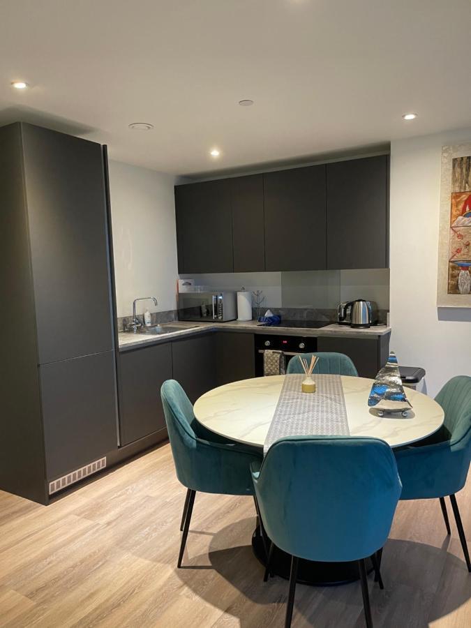 Apartment Entire 2 Bed Apmt With Balcony Ancoats