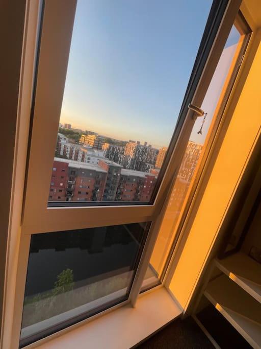 Centre Penthouse Canal Views Apartment Manchester
