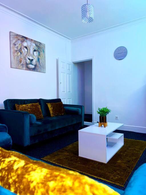 Apartment In Levenshulme, Manchester