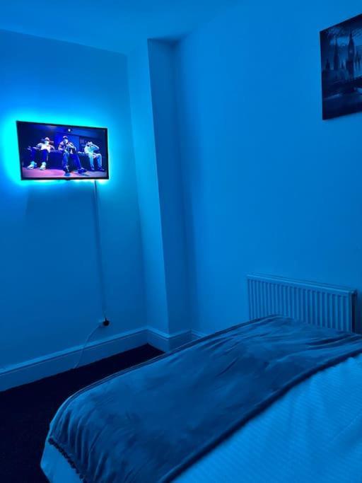 Apartment In Levenshulme, *