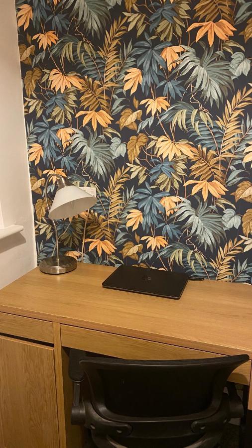 Holiday home Refurbished 3 Bed House In Manchester