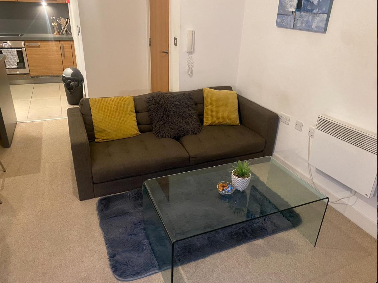 Lovely One Bedroom Flat In The Centre *