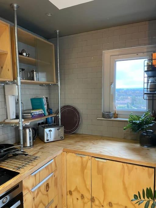 3 Bedroom Penthouse Apartment *