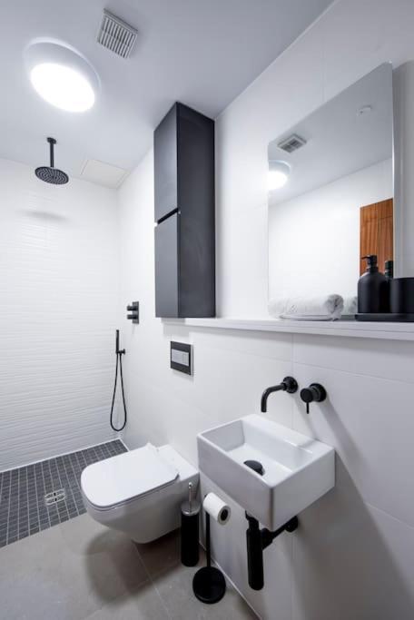 Free Parking - Roof Terrace - Luxury Townhouse * Manchester