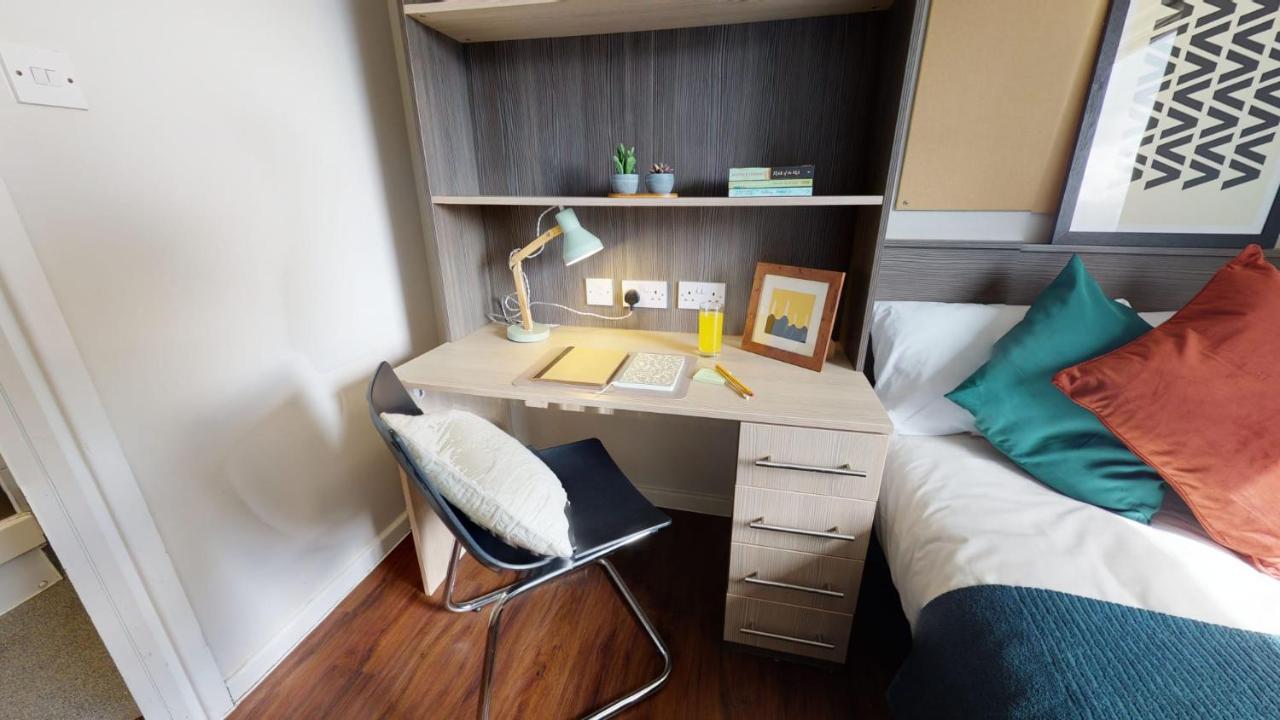 For Students Only Cosy Private Bedrooms At Lambert House In Manchester