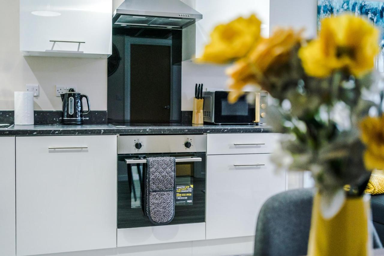 Weelky And Monthly Bookings At Cassia Unit - Telly Homes Ltd -brand New 1 Bedroom Salford, *