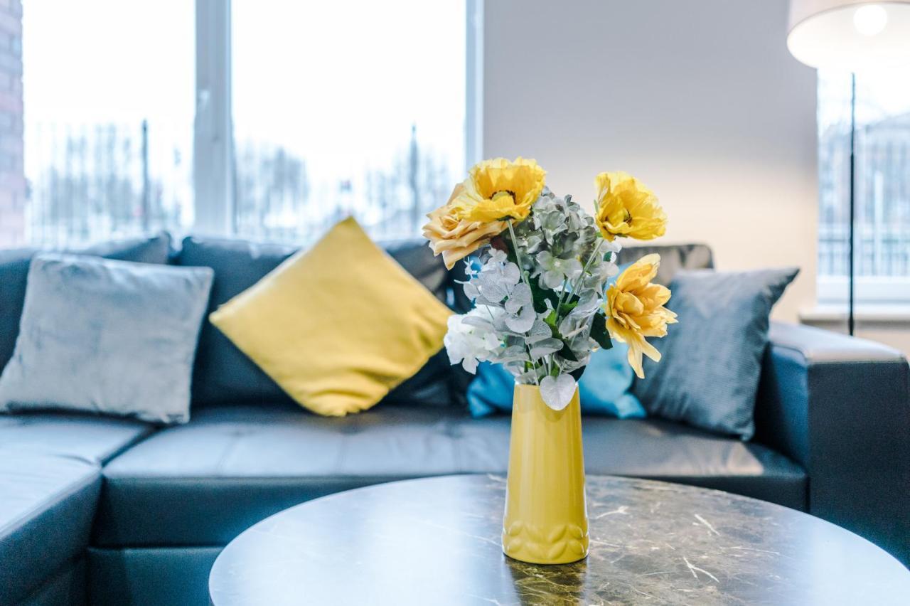Weelky And Monthly Bookings At Cassia Unit - Telly Homes Ltd -brand New 1 Bedroom Salford, Manchester