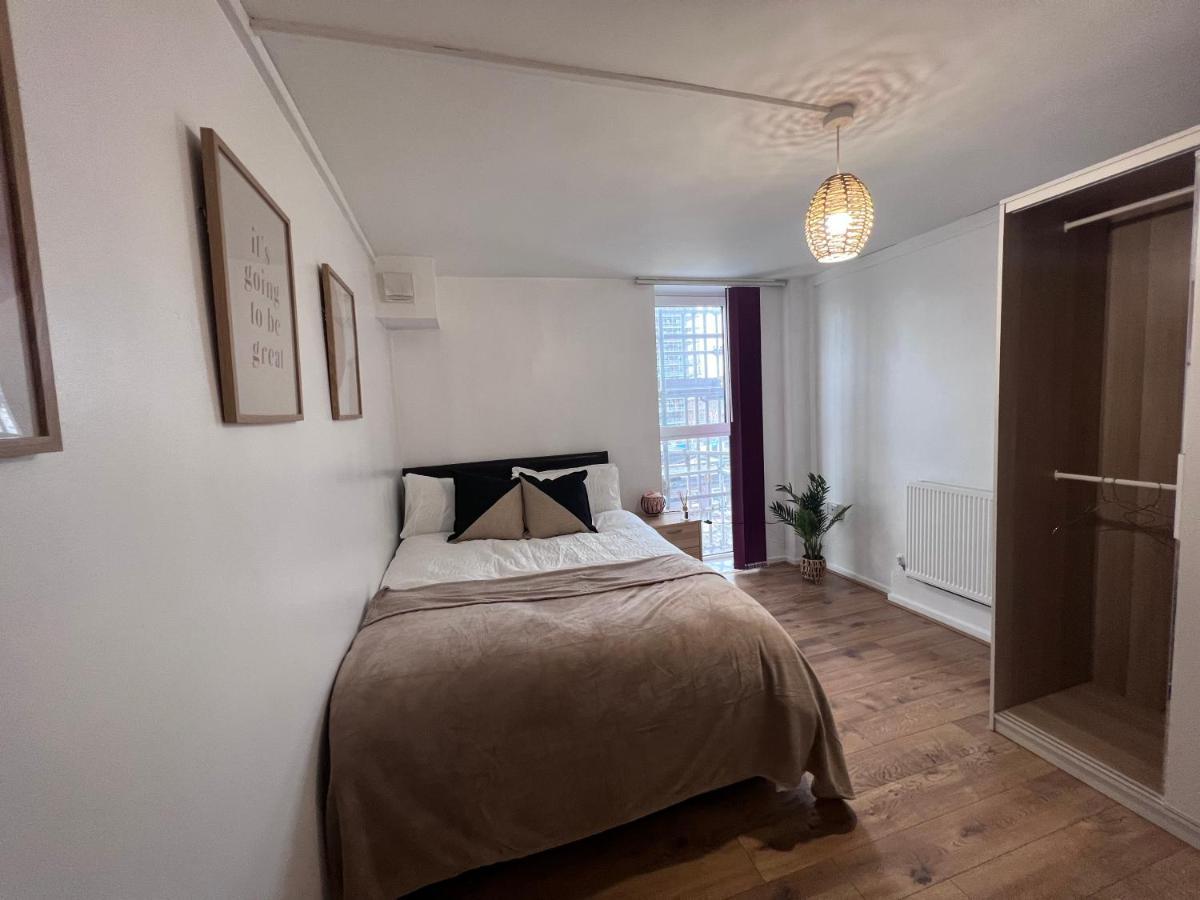 City Centre 2 Bedroom Apartment *