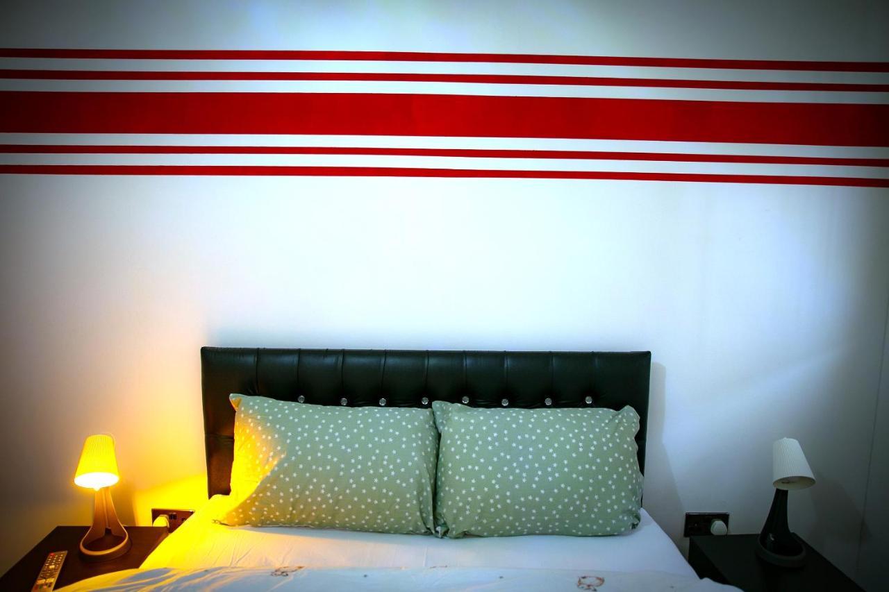 Rostron House Guest house *