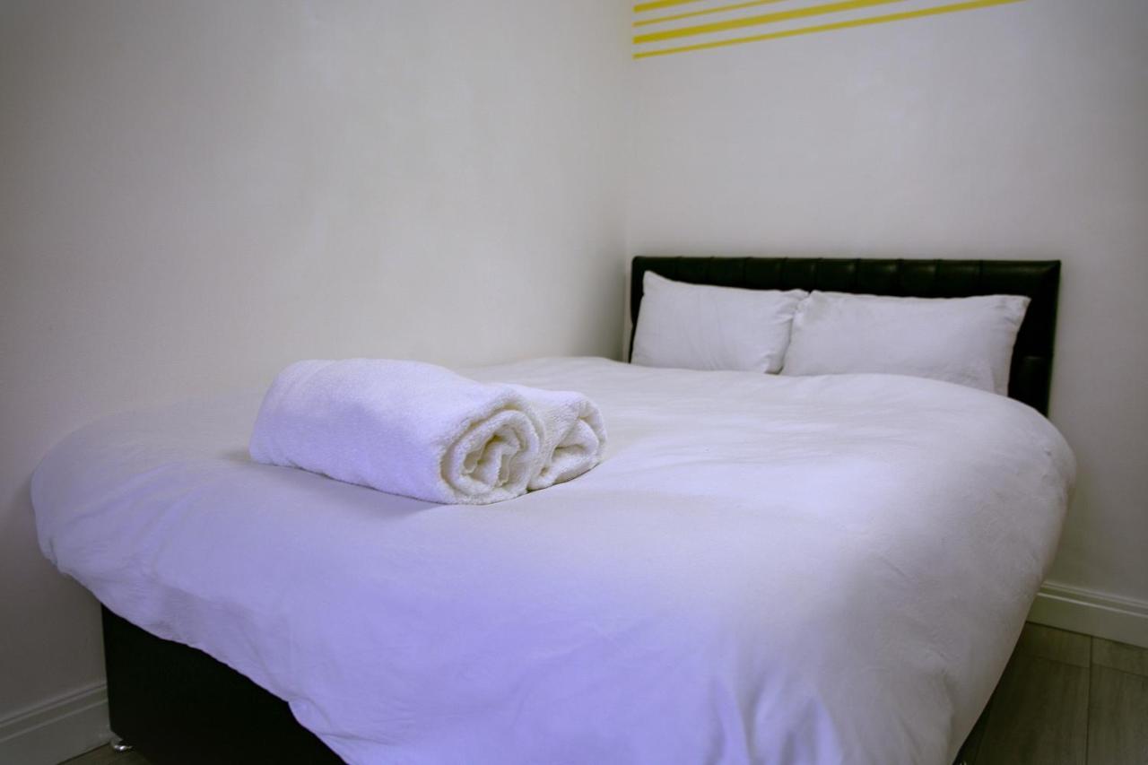 Rostron House Guest house *