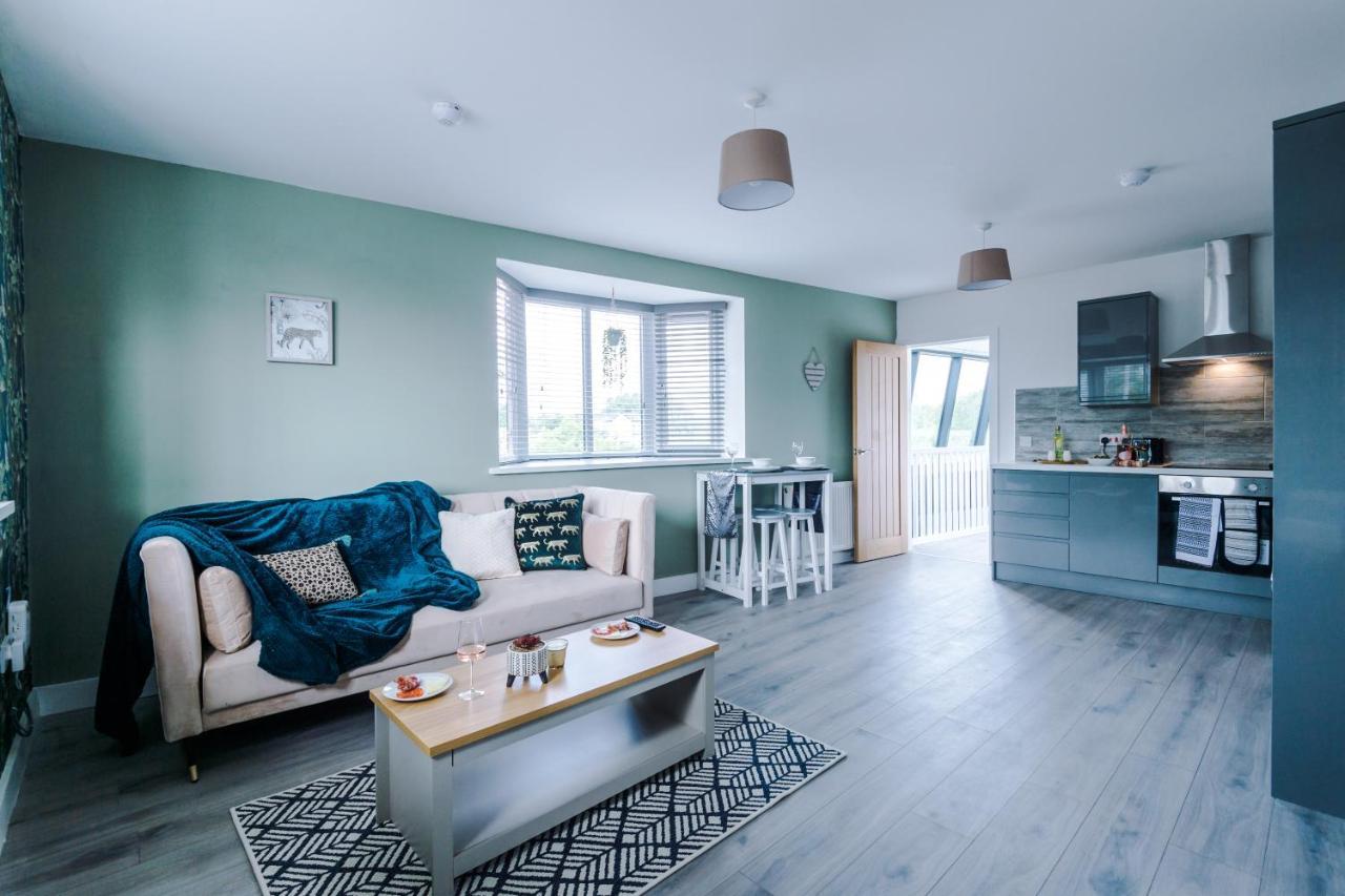 Apartment The Ecclesian - Upscale Near Trafford Centre & Eccles Train Station Manchester