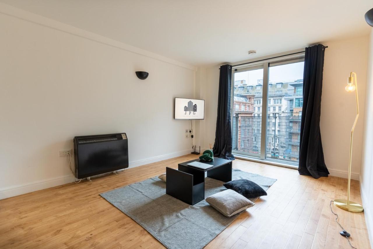 Apartment Jpg Theatre - High Floor Mcr Luxe W Balcony Canal Views *