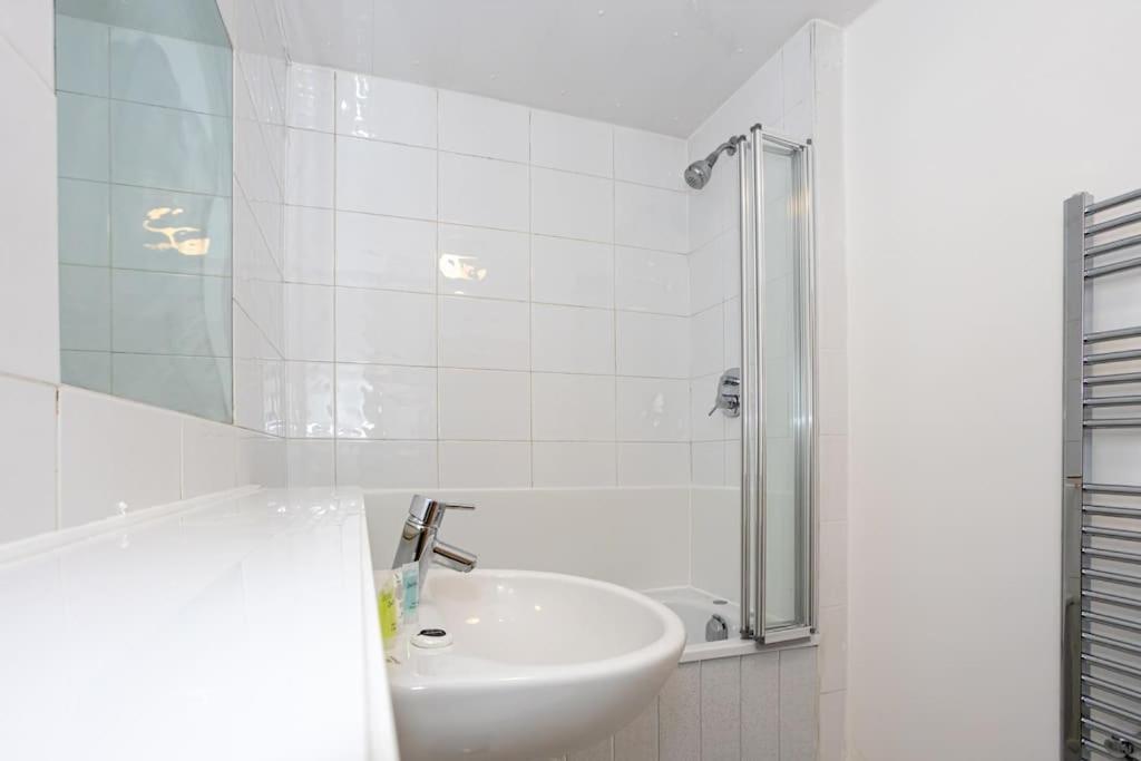2 Bed Flat Near Deansgate Apartment Manchester