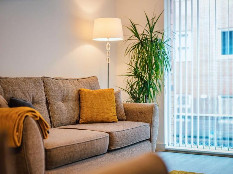 Apartment Stylish 2 Bed Apt In Centre *
