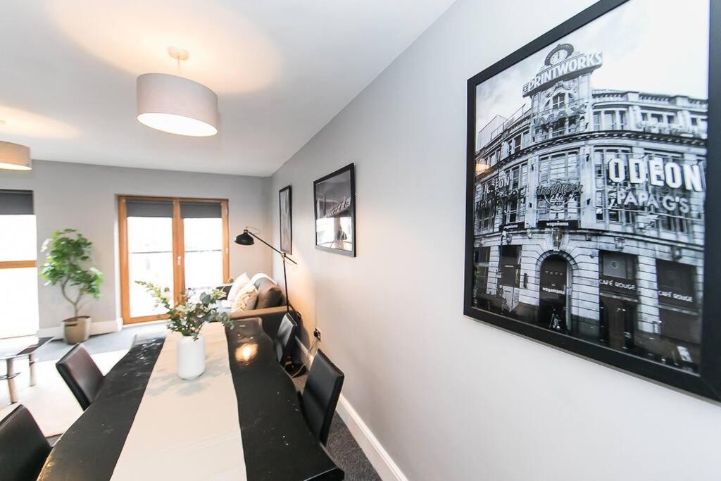 Super Spacious 2 Bed *