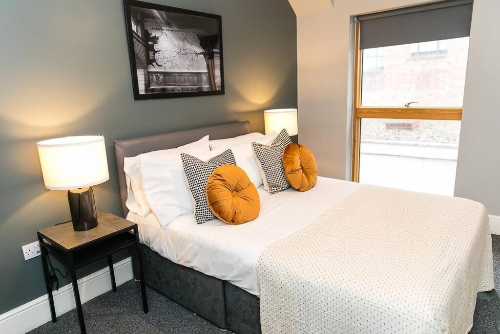 Apartment Super Spacious 2 Bed Manchester