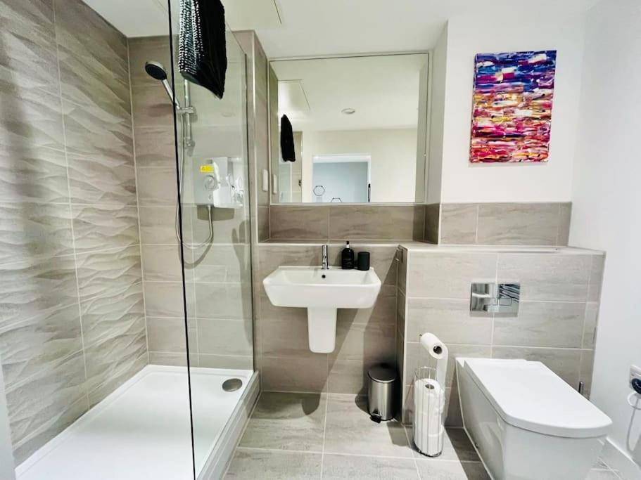 Unique Studio Near Old Trafford Stadium - Sleeps Up To 4! *