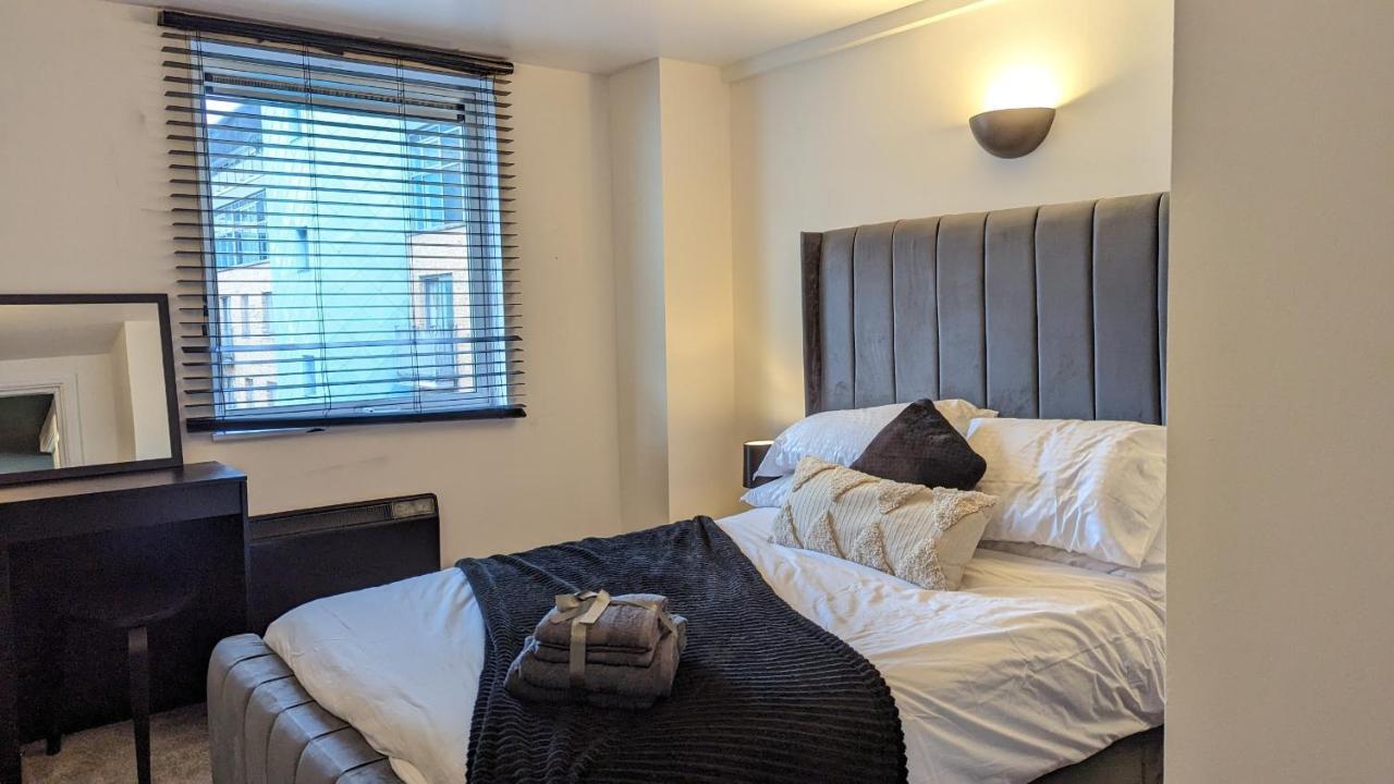 Jpg Theatre - High Floor Mcr Luxe W Balcony Canal Views *