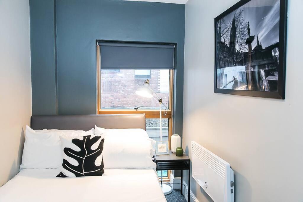 Apartment Super Spacious 2 Bed Manchester