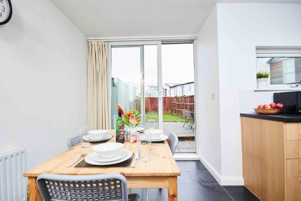 Dellehomes- Free Parking, Wfh, Family-friendly