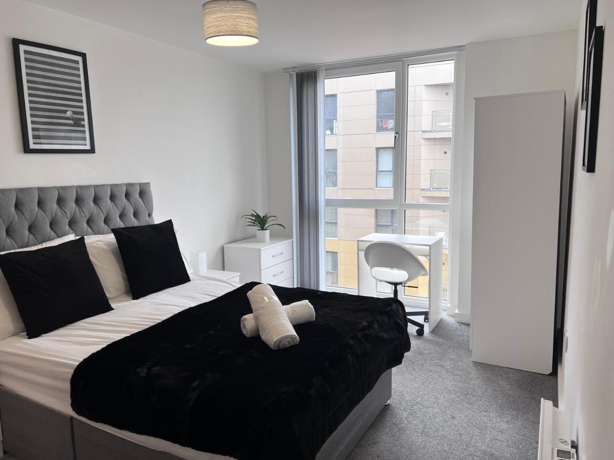 Luxury 2 Bed With Skyline Views. Apartment Manchester