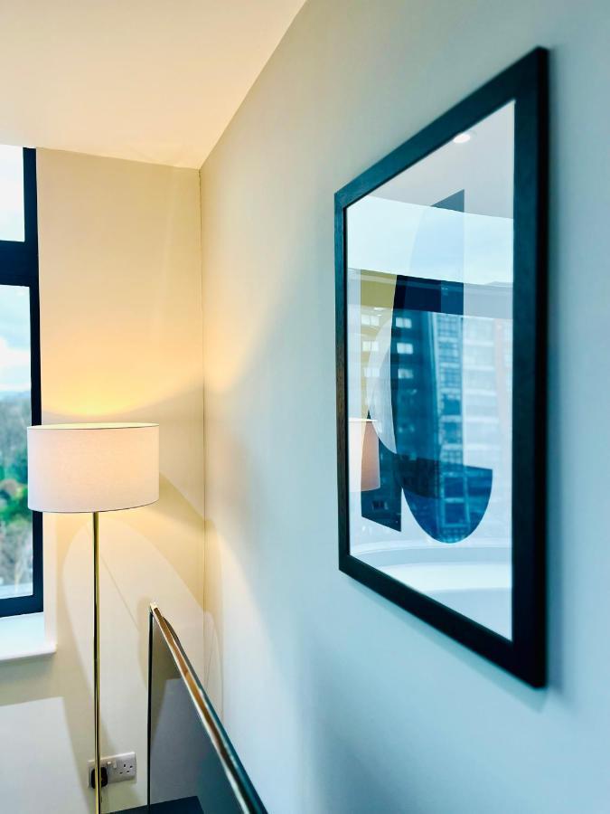 Apartment Stylish Near To Old Trafford Stadium Manchester