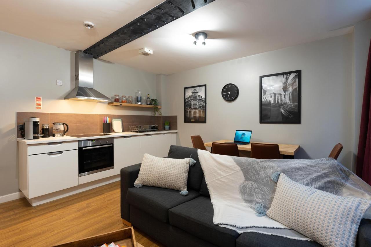 High Street Town House 4*