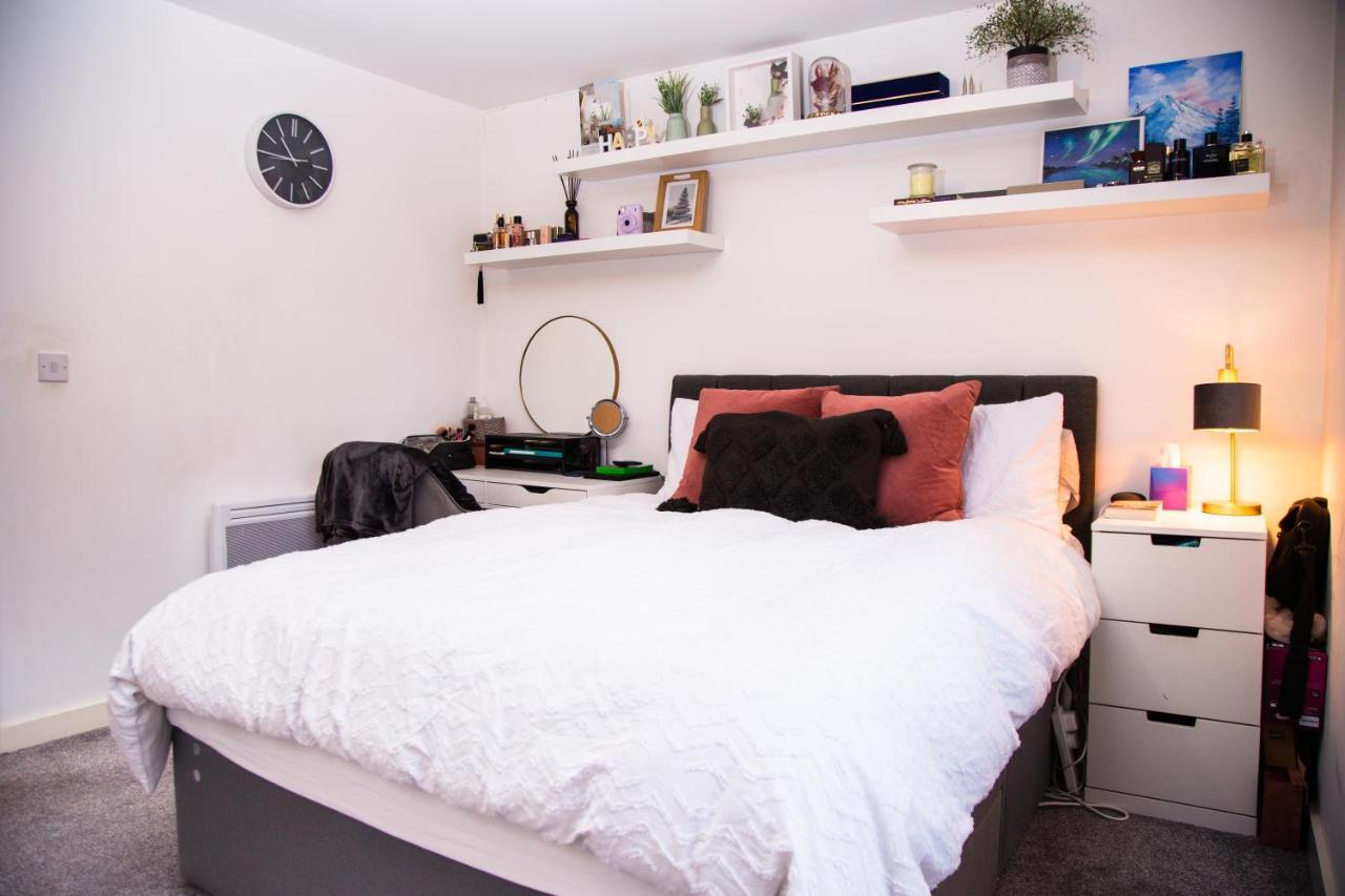 Luxury King Bed Near Old Trafford Stadium Apartment