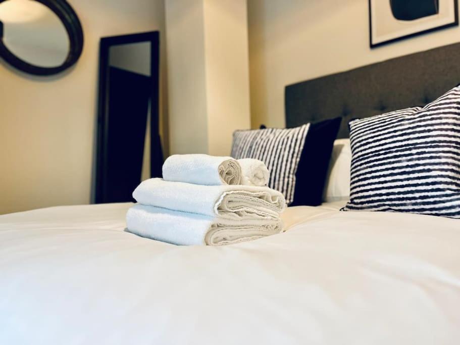 Apartment Modern One Bedroom Near Old Trafford Stadium
