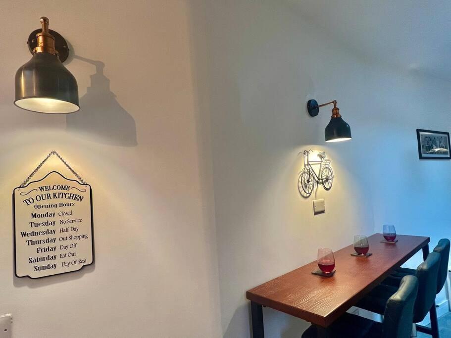 Homestay Central, Unique 4-storey House In Northern Quarter, Manchester